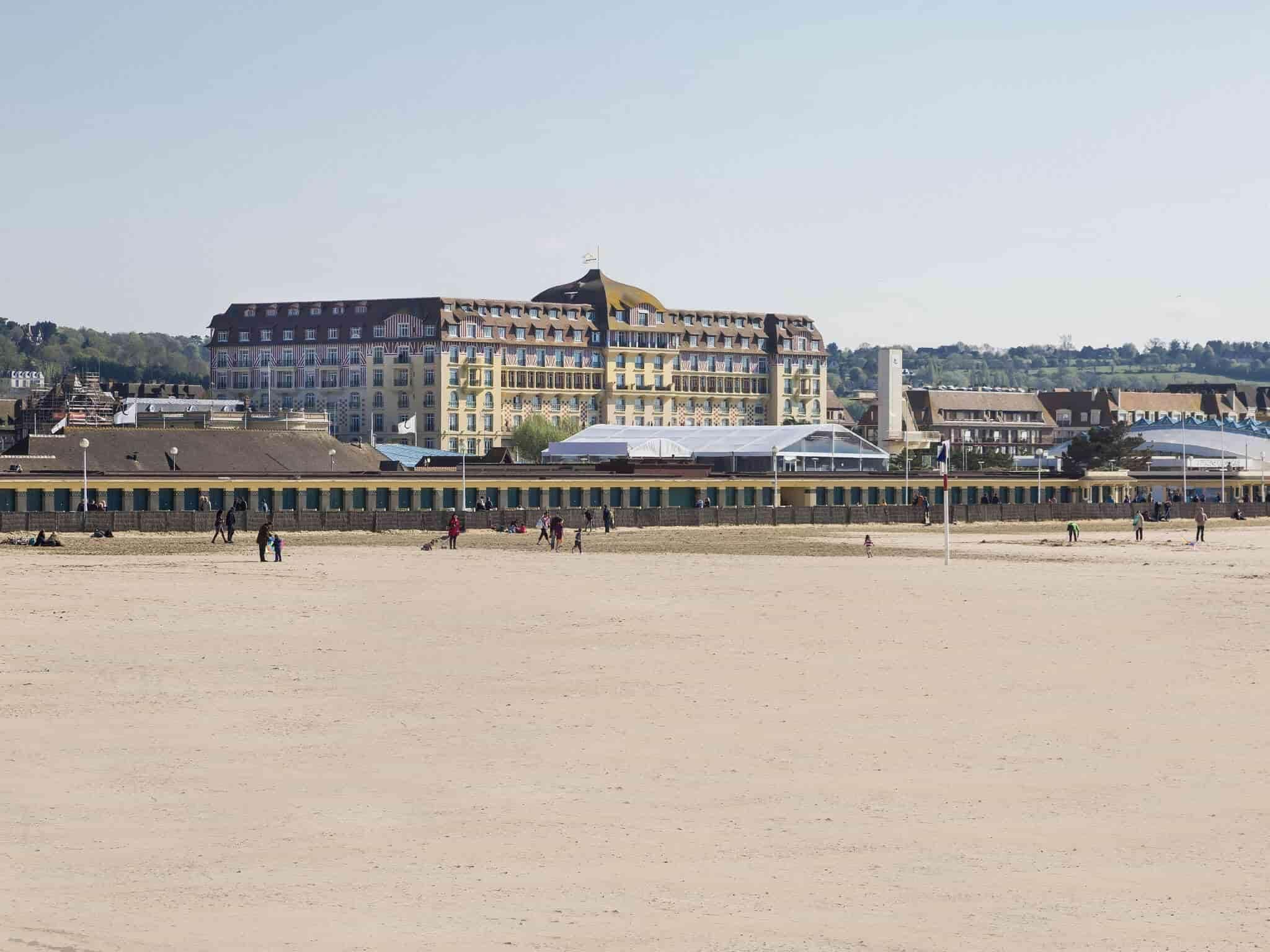 Hotel Barriere Le Royal Deauville Bagian luar foto